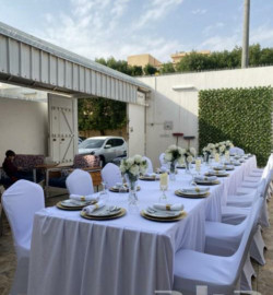 تاجير تنورة الطاولة